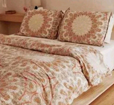 POTTERY BARN VALENCIA  FULL / QUEEN DUVET COVER PAISLEY MEDALLION  -image