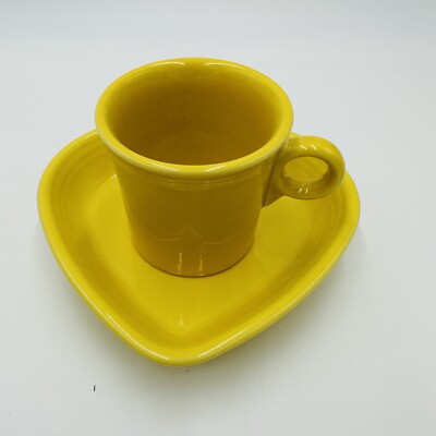 Fiestaware Coffee Mug Yellow Heart Shaped Ray & Yellow Serveware Vintage Dining-image