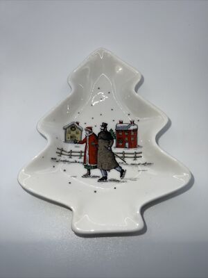 Studio Nova Christmas Skating Skaters 6 1/4