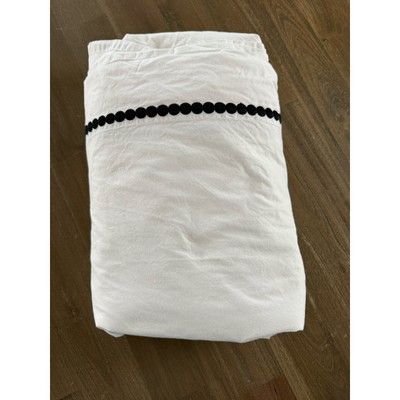 Pottery Barn Teen Queen Organic Cotton Blend White with Black Dot Flat -image