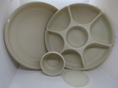 TUPPERWARE Serving Center 6-Part Divided Party Veggie Snack & Dip Tray 1665 1667-image