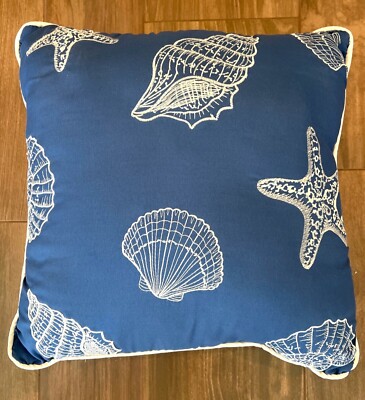 Madison Park Seashell Throw Pillow 18