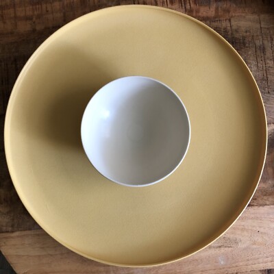 Vintage Tupperware Dip-n-Serve Chip & Dip Server Tray Bowl 492-5-image