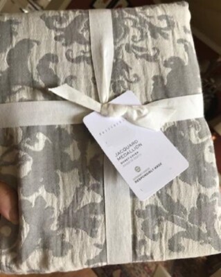 Pottery Barn Jacquard Medallion Duvet Cover Gray Queen No Sham New🦩-image