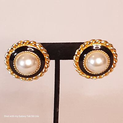 Faux Pearl Dome Earrings Black Enamel Spiral Gold Tone Border Posts-image