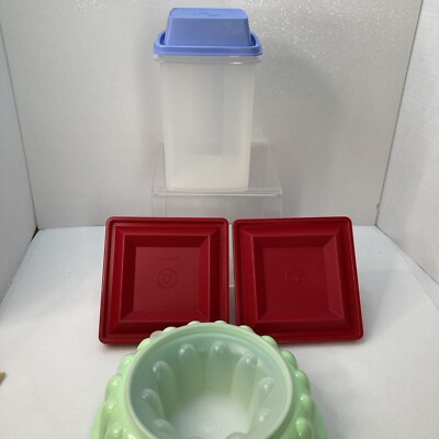 Tupperware LOT Pickle Keeper Blue 1560-1 1562-1 Dip Bowls 1386-3 Jello Mold 1201-image