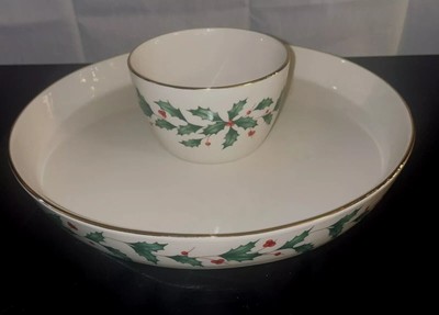 Lenox Holiday Chip & Dip Set 2 Pieces Gold Trim-image