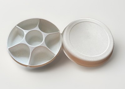 Serving Divided Tupperware Tray Veggie Relish Chip Dip & Lid #’s 1665-1 & 1666-2-image