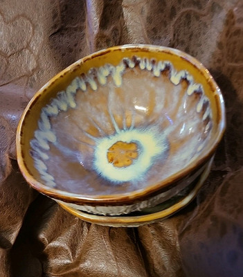 Pottery Barn Gourd Bowls. Made In Thailand. 6 1/2 In. Across -image