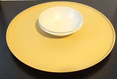 Vintage Tupperware Gold Chip Dip Tray 492-3  Nachos Veggie Tray MISSING LID-image