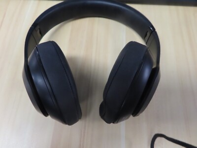 Beats Studio3 Wireless Noise Cancelling Over-Ear Headphones, Built-in Microphone-image