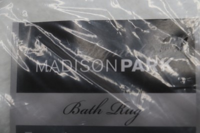 Madison Park Marshmallow Contour Bathroom Rug U-Shaped All Around Toilet White-image