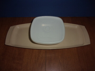 #771 Vintage Tupperware Almond  color Chip and Dip Snack Serving Tray 3 Piece-image