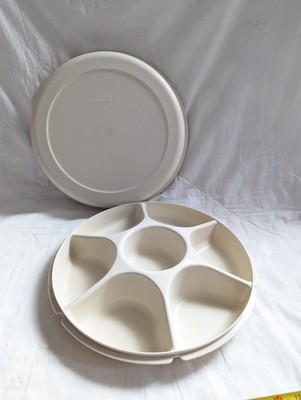 Tupperware Vintage Almond/TAN Tray Divided Veggie Dip 1665-3 & Lid 1666-4-EUC-image