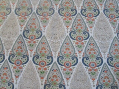 POTTERY BARN Gisela Paisley Medallion King duvet cover. MINT!-image