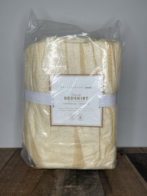 New Pottery Barn Teen Tulle Queen Bed Skirt Gold 18” Drop-image