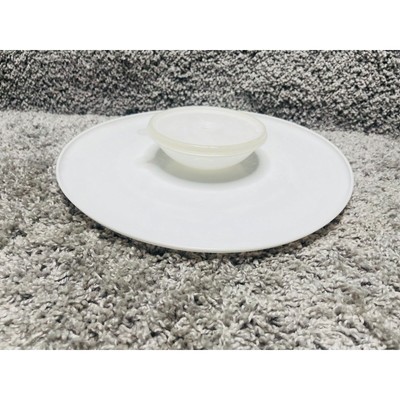 Vintage Tupperware White Chip Dip And Serve Tray Bowl With Lid-image