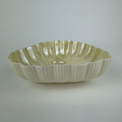 BELLEEK IRISH PORCELAIN Heart Shaped Candy/Trinket/Jelly DISH, 4.5” x 4.75”-image