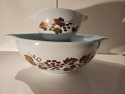 VINTAGE PYREX Set 2 Blue Delphite Cinderella Promo Chip Dip Set Golden Grapes-image