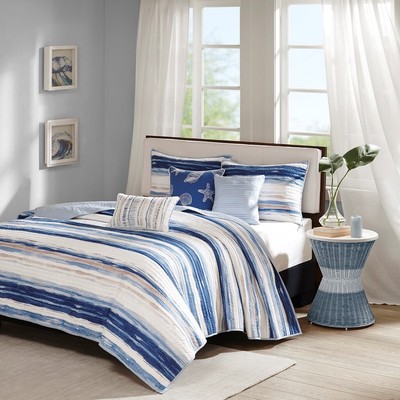 6 Piece Printed Quilt Set with Throw Pillows Blue Full/Queen-image