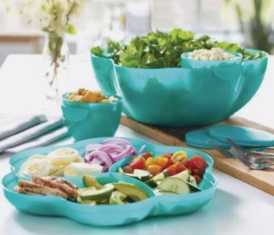 Tupperware CHIP 'N DIP SERVING SET Green ~ Large 1.5 Gallon w/2 Dip Bowls ~ NEW!-image