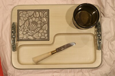 Vintage Woodland Chips N Dip Cheese Server Antique White Signed by George Briard-image