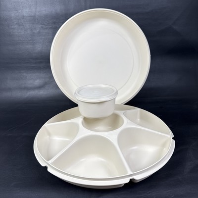 VTG TUPPERWARE 6 Divided Vegetable Fruit Chip Dip Serving Tray Veggie Cup Lid-image