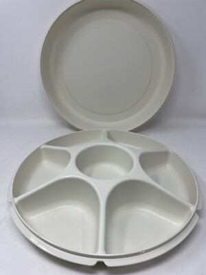 Vintage Tupperware 6 Section Chip Dip Veggie Fruits Relish Tray w/ Dip Bowl/Lid-image