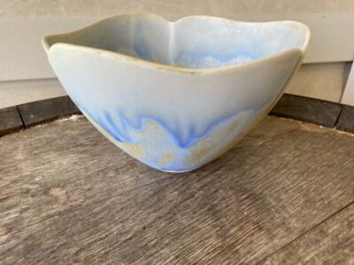 Alan Brenda Newman Ceramic Works Leaf Shaped Bowl Great Glaze EUC-image