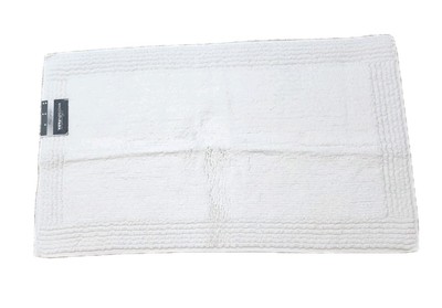 Signature Madison Park Tufted White Reversible Double Sided 21×34 in Bath Rug-image