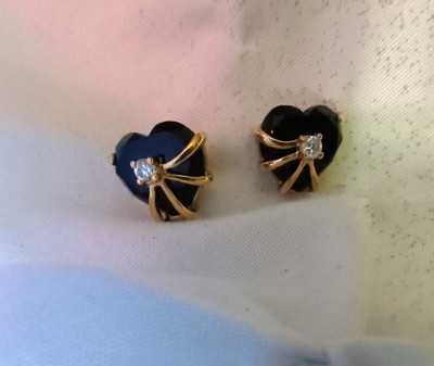 Heart Shaped Black Onyx Seta Earrings-image