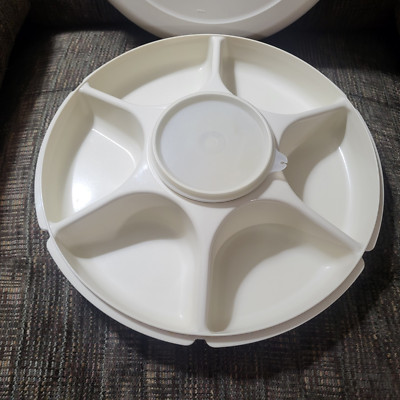 TUPPERWARE Serving Center 6-Part Divided Party Veggie Snack & Dip Tray 1665 1667-image