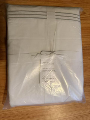 Pottery Barn Grand Percale/Embroidered King/Cal King White Duvet Cover, NWT-image