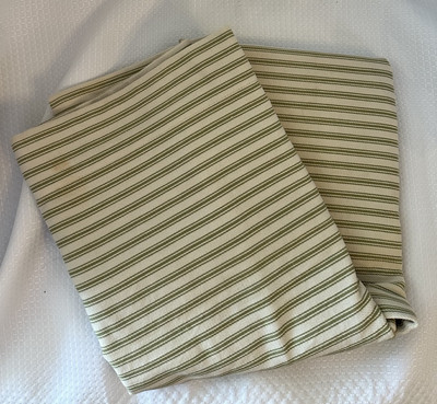 1 Pottery Barn Green Striped Euro Sham 30 X 30”-image