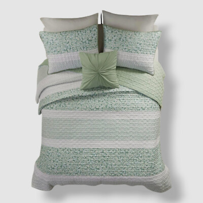 Madison Park Green Evian Seersucker Hypoallergenic Quilt 4pc Set, King/Cal King-image