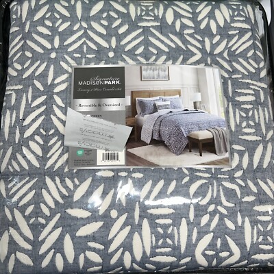 Madison Park Signature Harmony Oversized Reversible Matelasse 4 Piece Coverlet S-image
