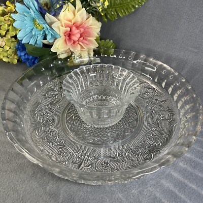 Crystal Clear Industries Trellis Pattern Vintage Chip & Dip Serving Party Tray-image