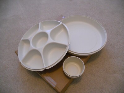 Vintage Tupperware Divided Veggie Tray 1665-4 Serving Bowl Lid 1666-3 Center Dip-image