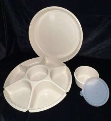 Tupperware Divided Veggie Party Tray & Dip Bowl Set with lids 1665 1666 1667 215-image