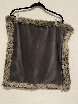1 Pottery Barn Faux Fur Trimmed Gray Home Décor Pillow Case 20” (cosm imperf)-image