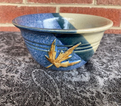 Studio Art Pottery Hand Thrown Raised Fall Leaf Bowl Signed-image