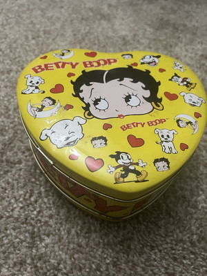Vintage Betty Boop 1999 Yellow Heart Shaped Metal Lunch Box Tin/Trinket 90s Y2K-image
