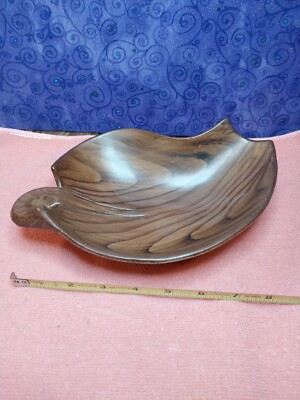 Cali. Style 2718 pottery, woodgrain, leaf shaped candy dish-image