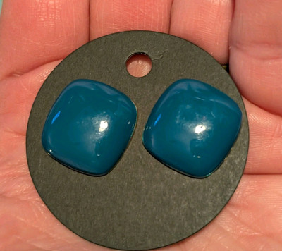 Square Stud Earrings Blue Green Gold Tone Rim-image