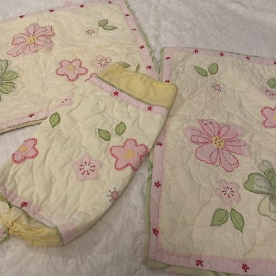 Pottery Barn Pillow Shams Girls  And Neck roll Set-image