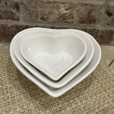 Vintage Heart Shaped Blue/White Studio Ceramic Set Of 3 Nesting/Stacking Bowls-image