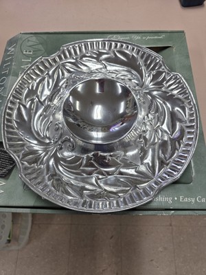 Wilton Armetale ACANTHUS ACCENT Large Serving Platter Plus Round Dip Tray-image