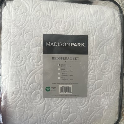 Madison Park White Quebec 2-Pc. Reversible Quilt Bedspread Set, Twin-image
