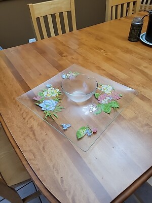 Decorative Chips And Dip Glass Plate -image