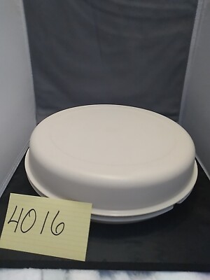 Tupperware Veggie, Fruit, Chip & Dip  Lid , Bottom 2pc Set Beige Customer #4016 -image